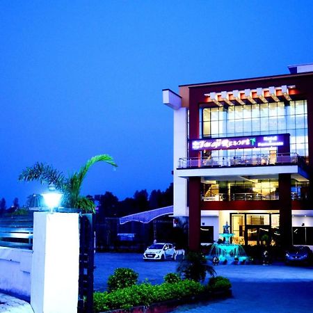 Taraji Resort Ayodhya Exterior photo