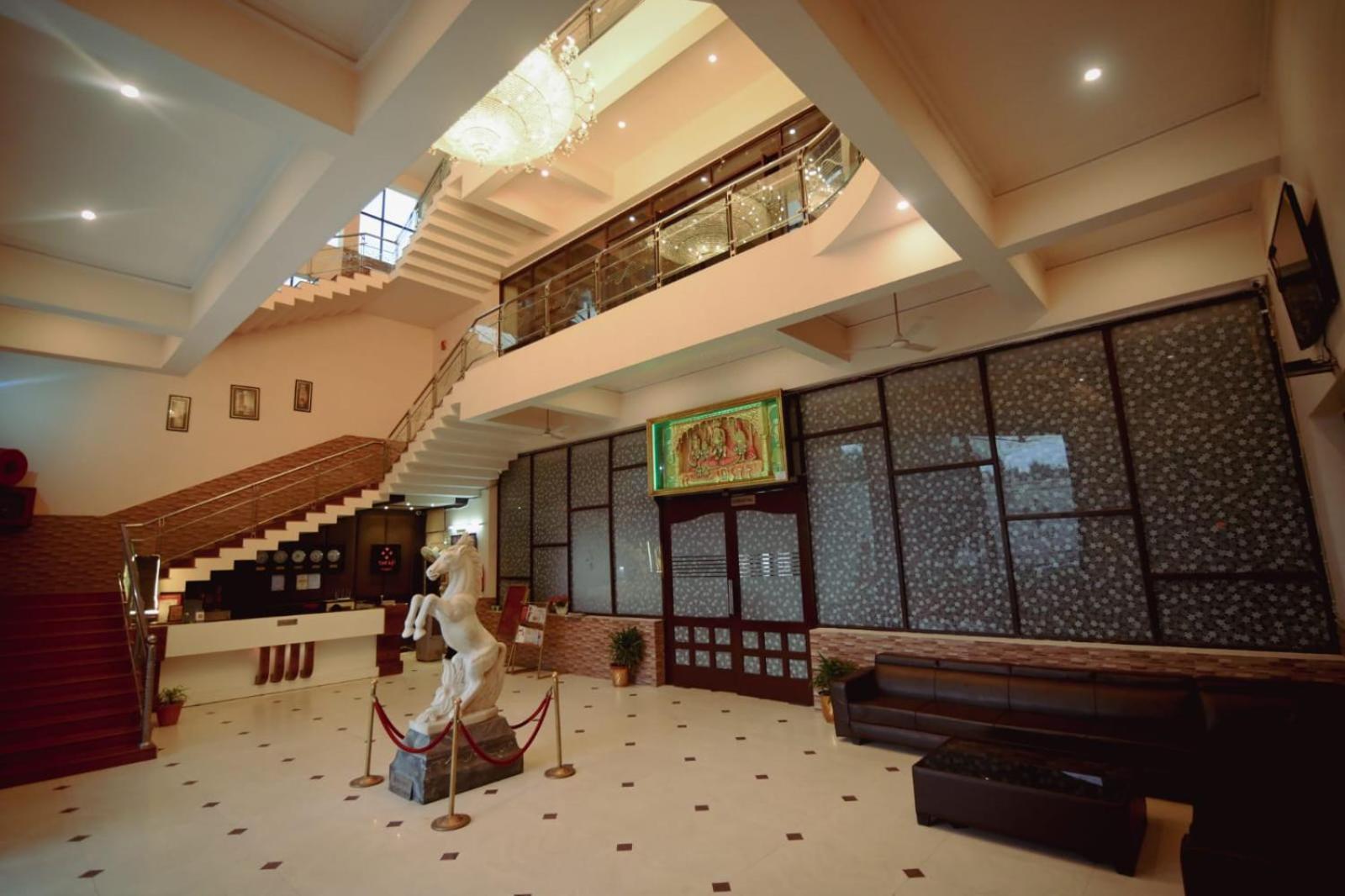 Taraji Resort Ayodhya Exterior photo
